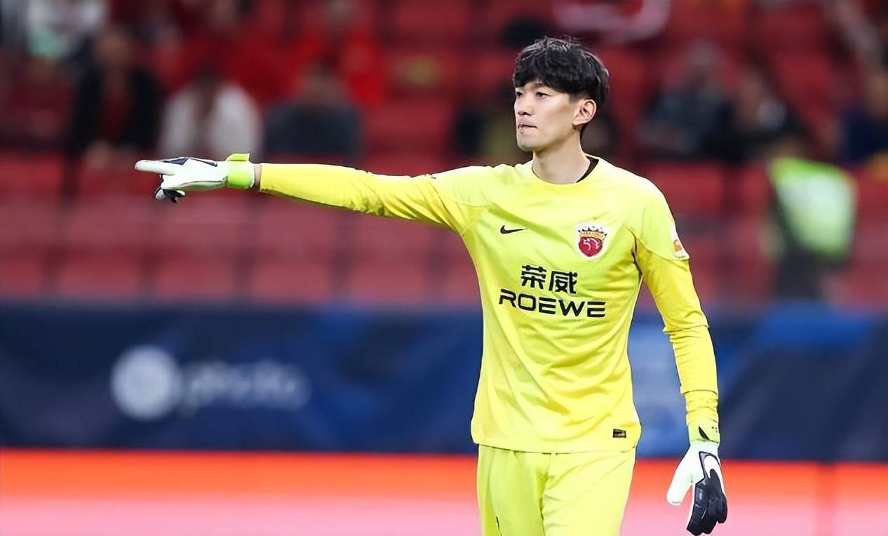 开云官网-上港战胜鲁能，连胜开启争冠模式