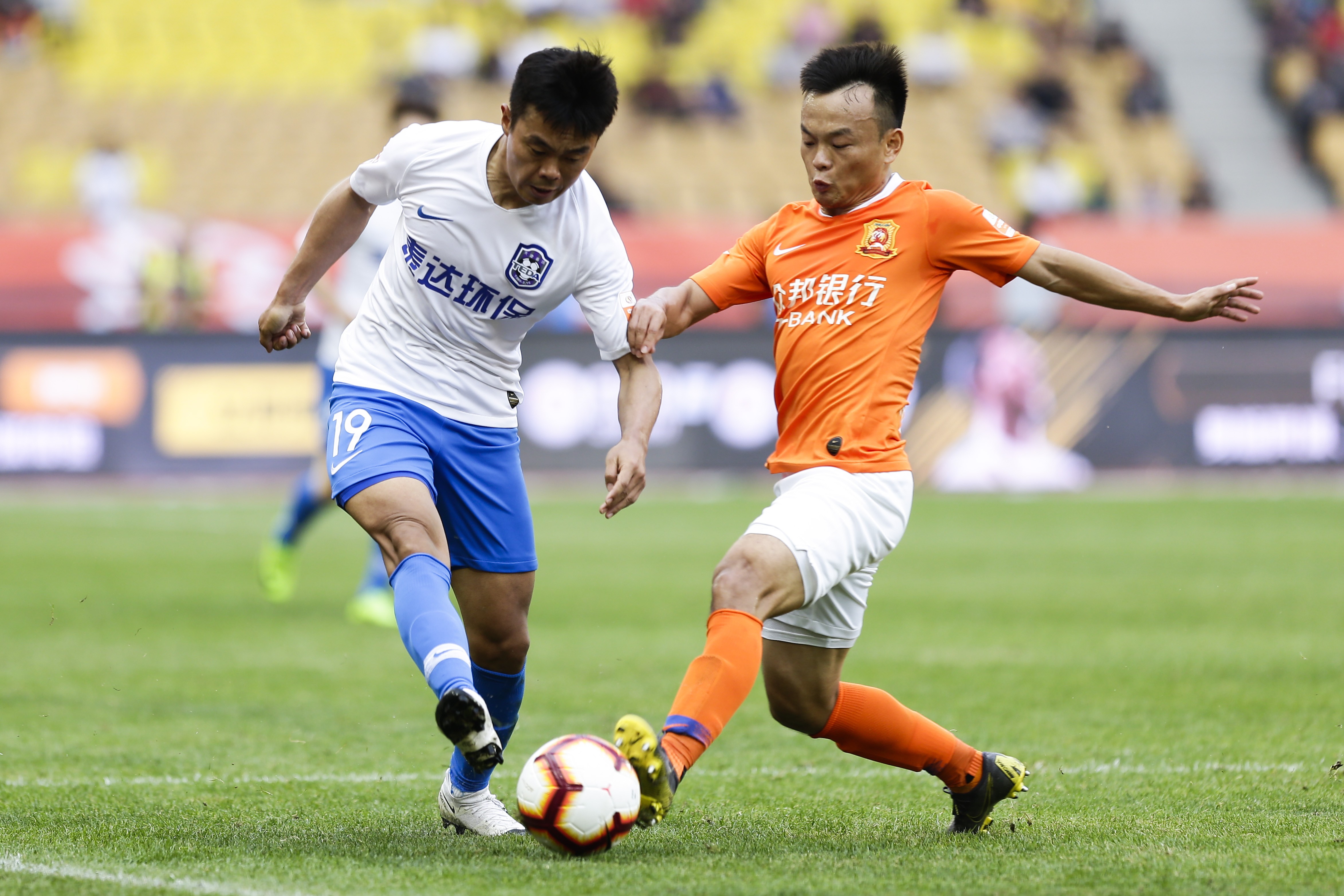 包含国内职业联赛武汉卓尔队期冀取胜战术调整的词条 包含国内职业联赛武汉卓尔队期冀取胜战术调整的词条