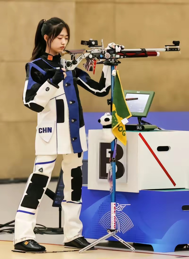 射箭比赛中表现出色,领先近三分之一的简单介绍 射箭比赛中表现出色,领先近三分之一的简单介绍