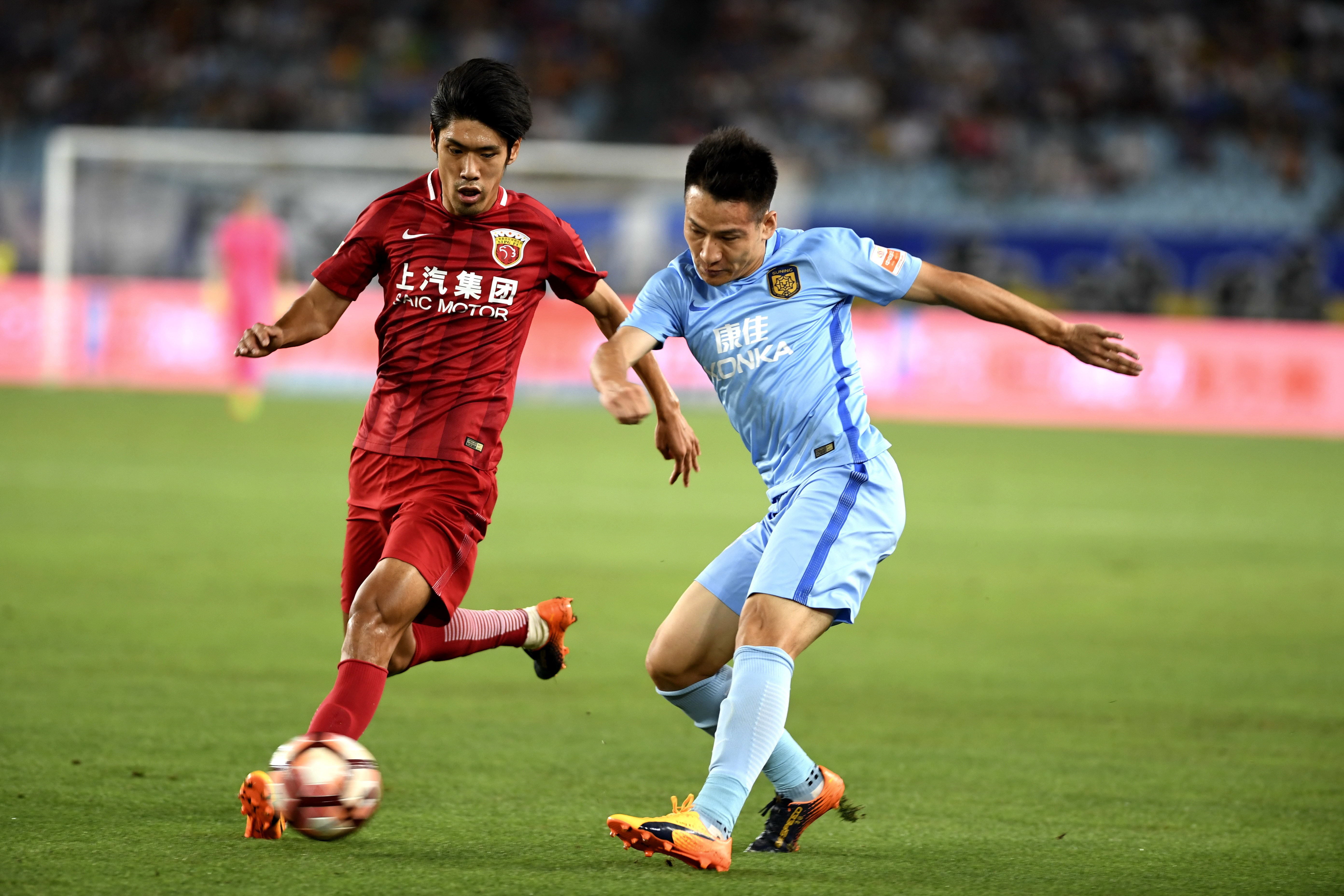 上港客场战平苏宁,暂居积分榜第一 上港客场战平苏宁,暂居积分榜第一