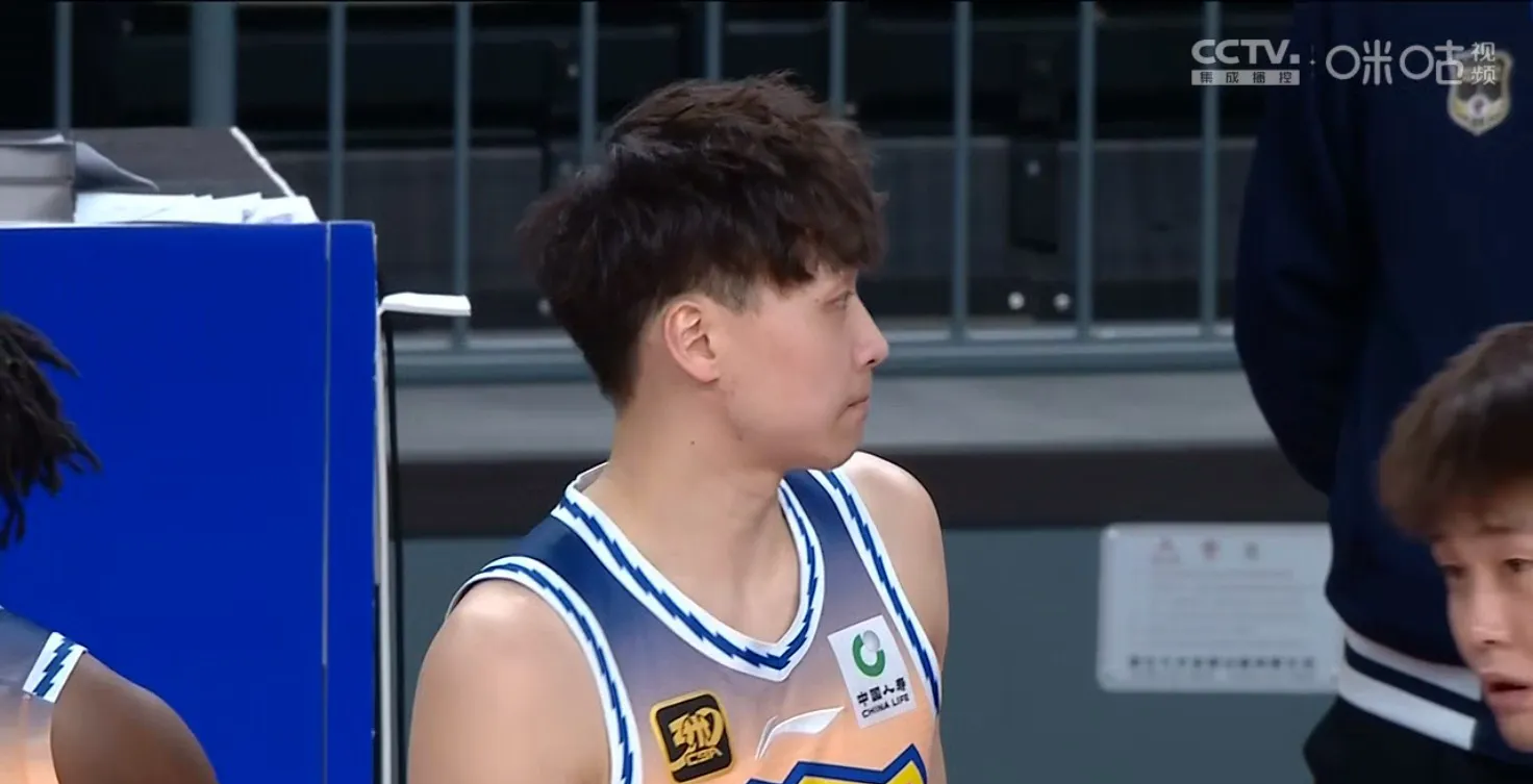 新疆飞虎被天津男篮反超,遗憾失利 新疆飞虎被天津男篮反超,遗憾失利