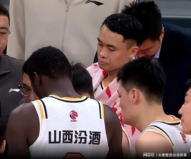 开云体育中国-包含山西男篮击败天津队，止住连败势头的词条