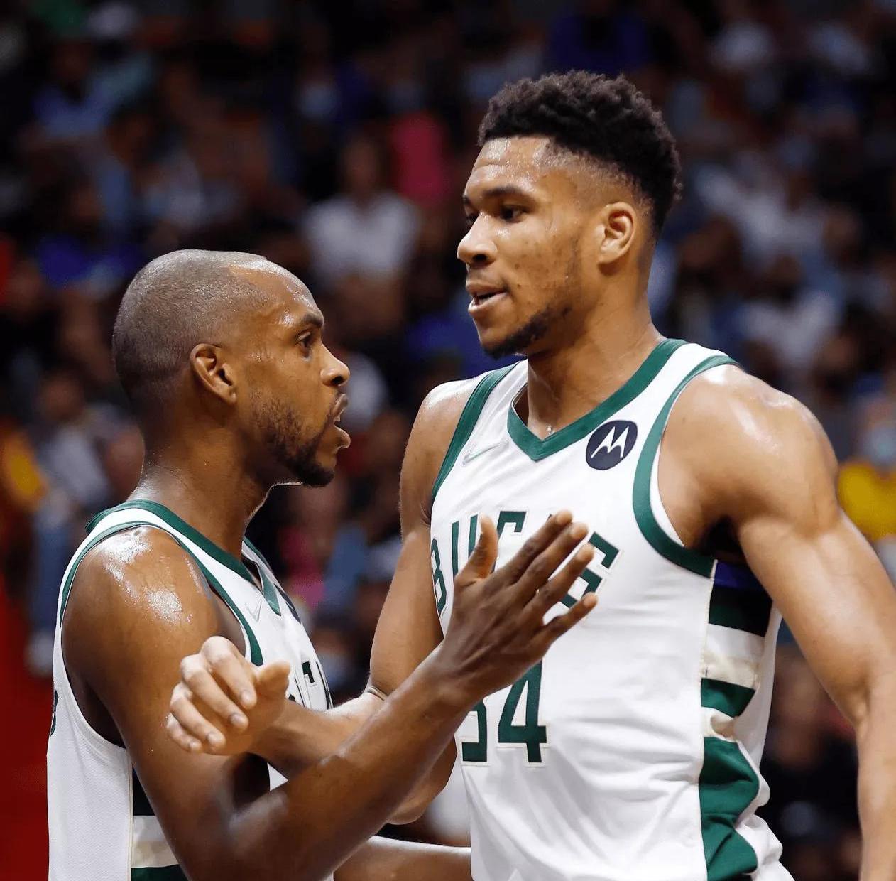 快船豪取大胜,雄鹿队遭遇强劲对手 快船豪取大胜,雄鹿队遭遇强劲对手