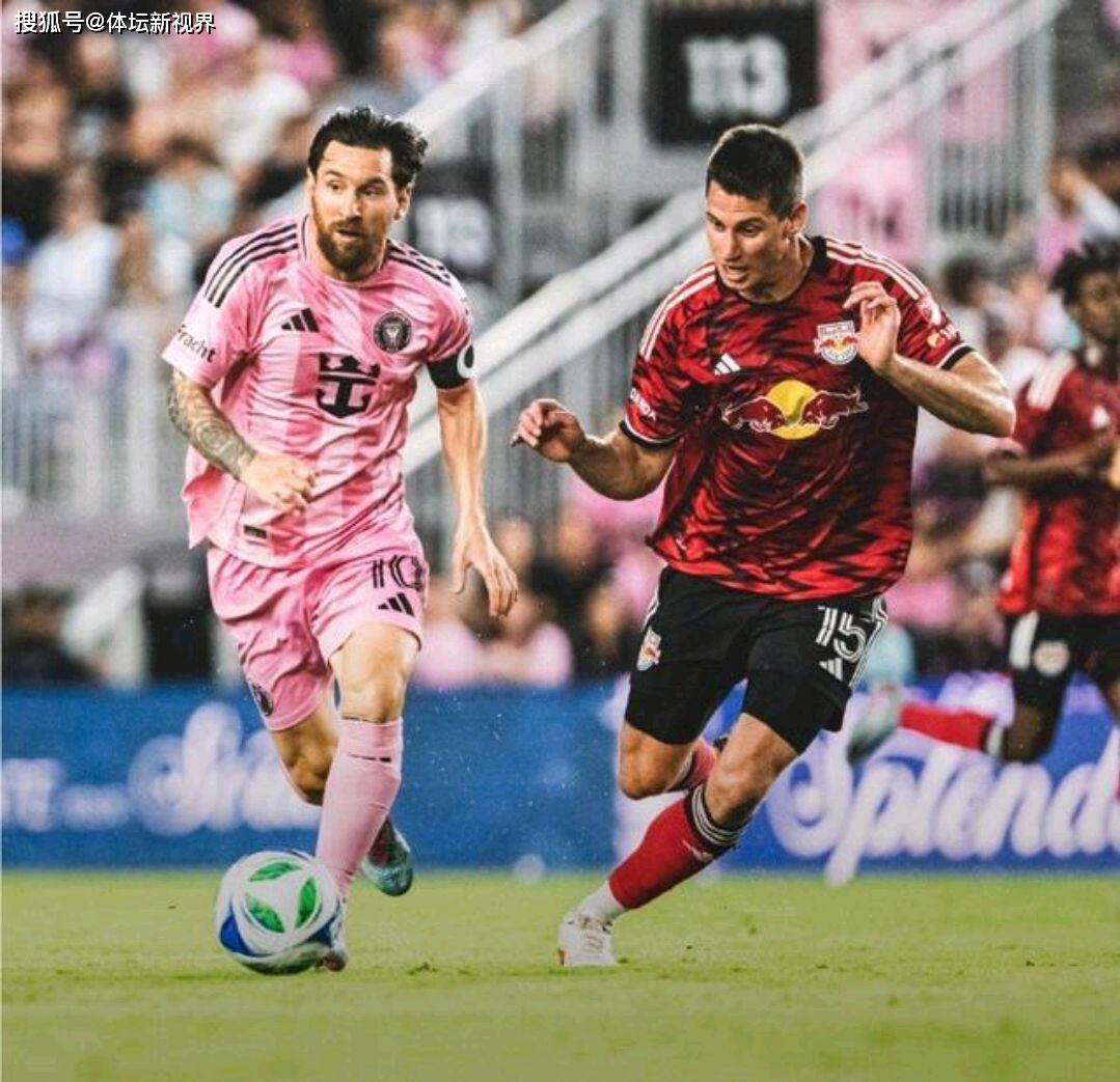 关于足球再创历史，冠军实至名归的信息