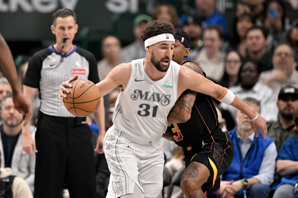 独行侠鏖战猛龙,德罗赞统治全场 独行侠鏖战猛龙,德罗赞统治全场