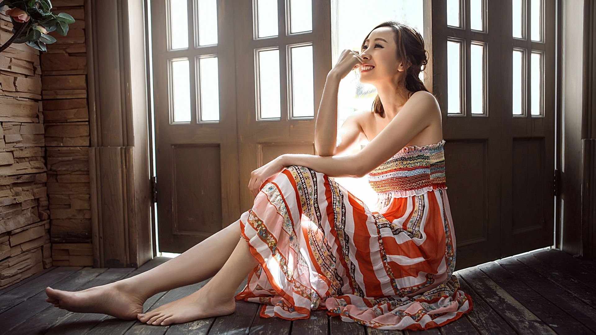 华丽前奏与终场定音,当维尼修斯点亮夜空,龙东让星光为团队加冕