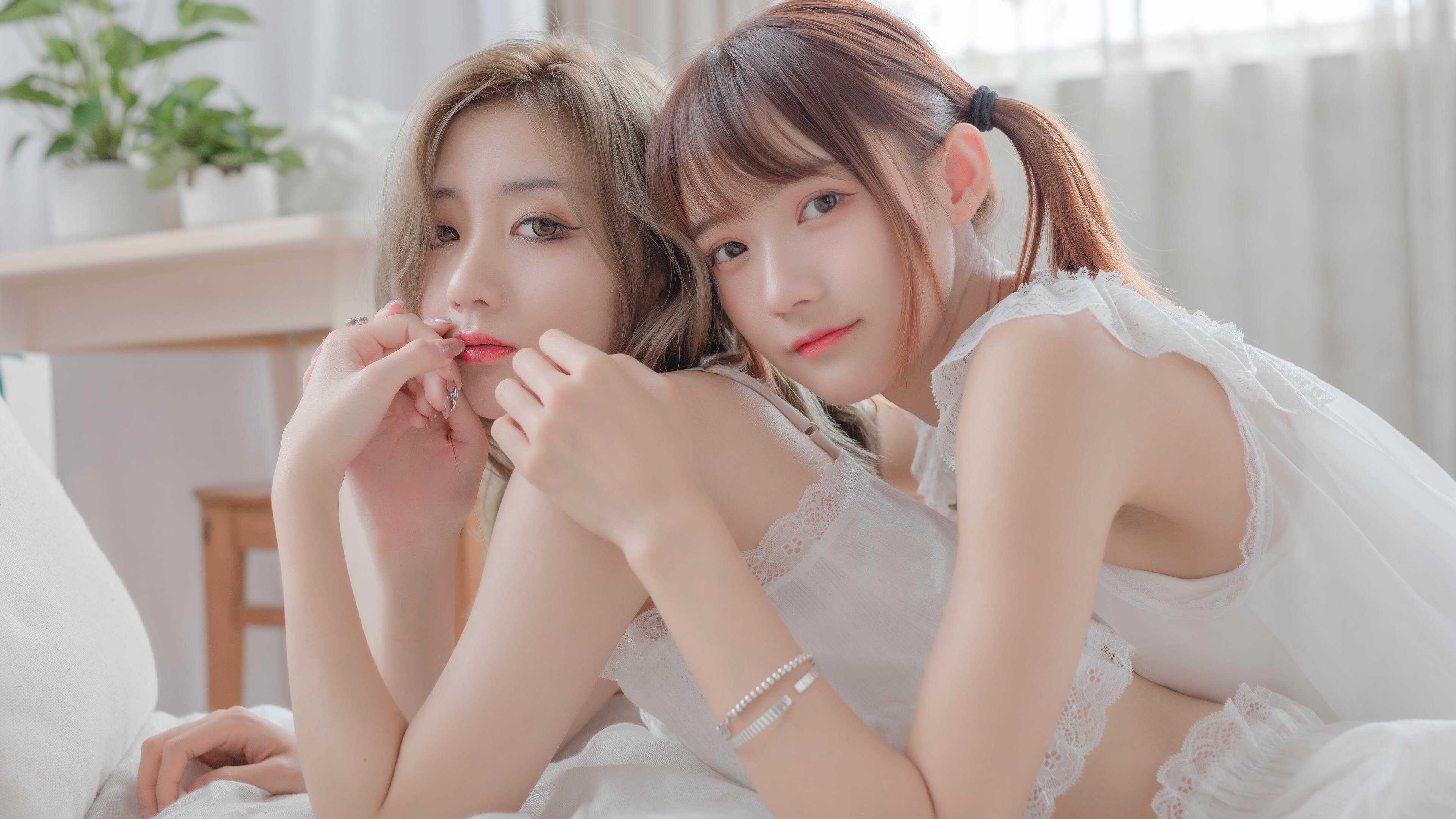 矮个子巨人燃爆全场！范弗利特42分风暴席卷，鹈鹕三叉戟力斩尼克斯